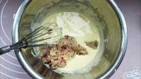 无油酸奶红糖红枣蛋糕的做法步骤6