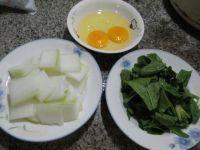 菠菜鸡蛋煮冬瓜的做法步骤1